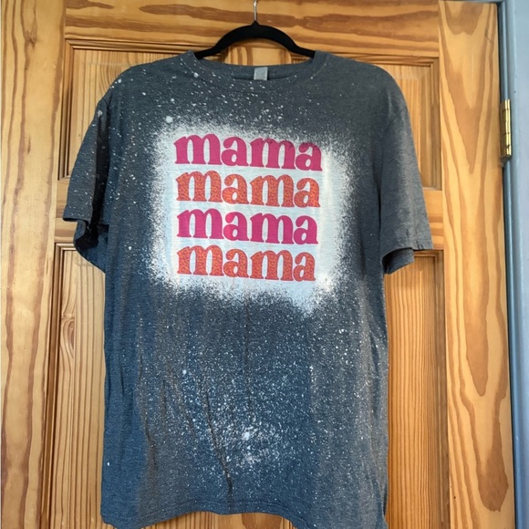 gliden Tops - Women's Gray Tee with 'Mama' Print